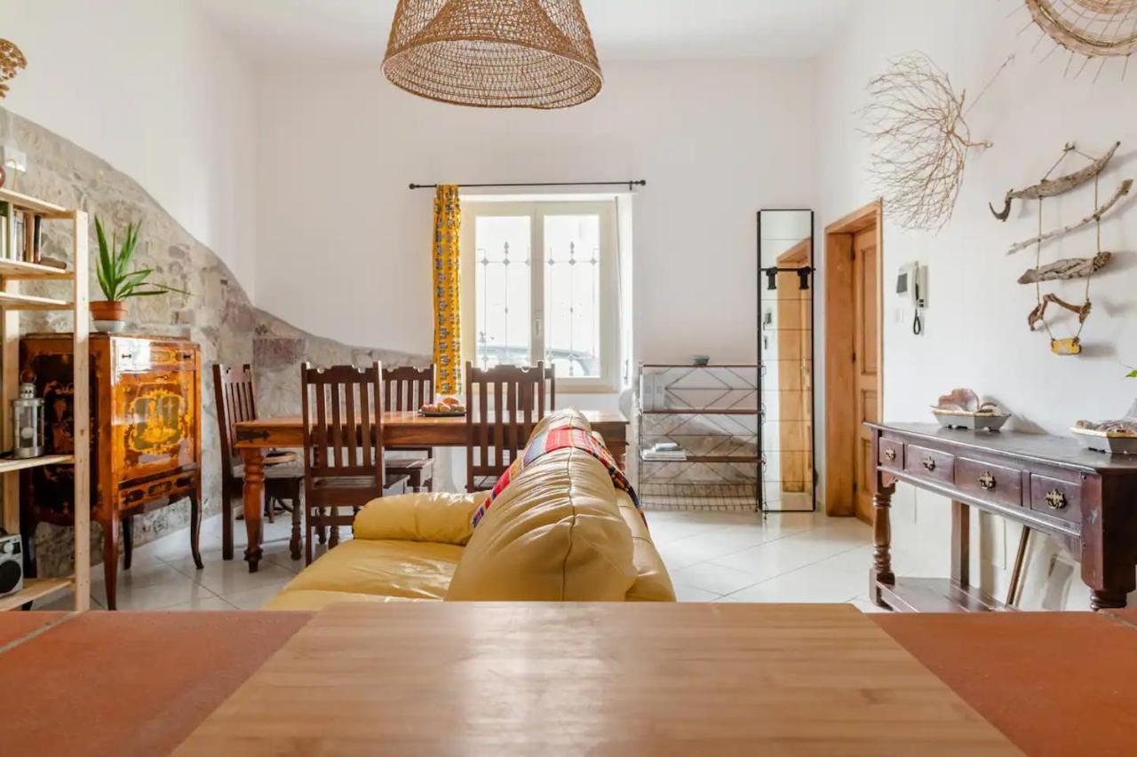 Duas Pedras, Private Apartment In The Heart Of Bosa Exterior photo
